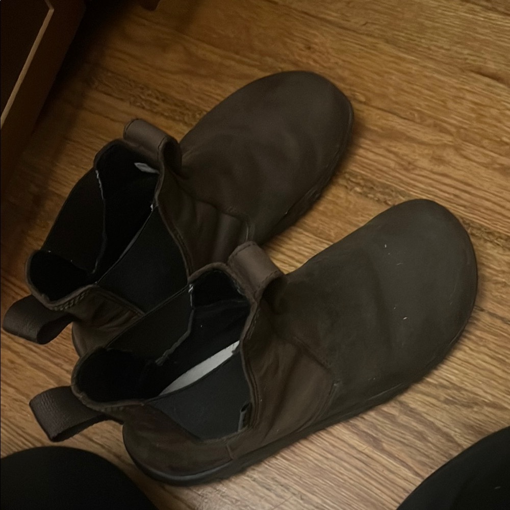 WOMEN'S CHELSEA BAREFOOT BOOT WATERPROOF